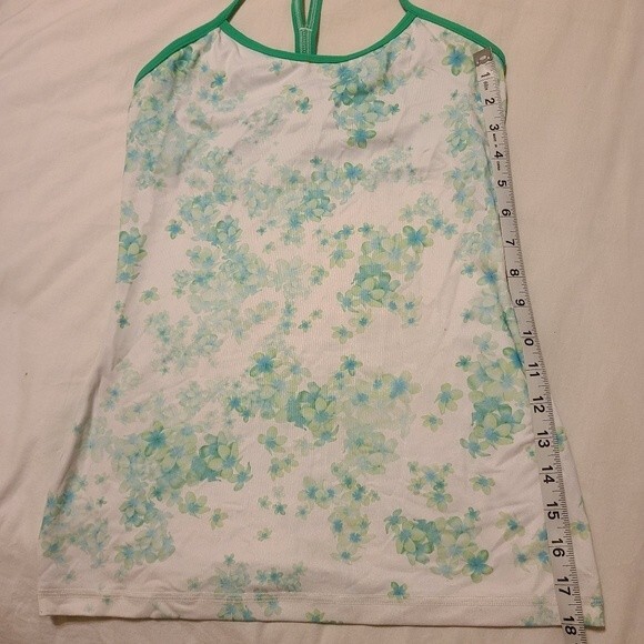 Lululemon Power Y floral tank size 4 - Picture 4 of 8